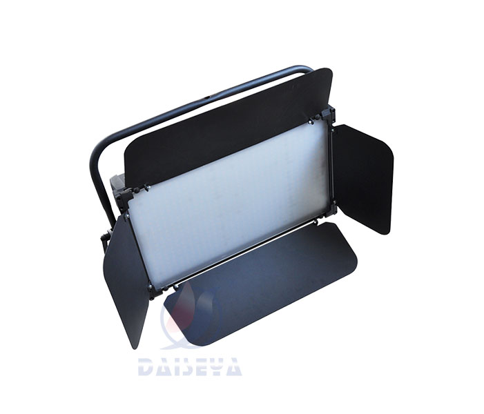 LED Studio Light-300-4.jpg