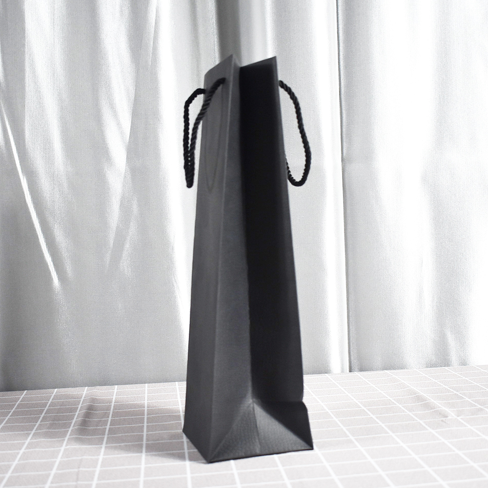BLACK BAG (1).jpg