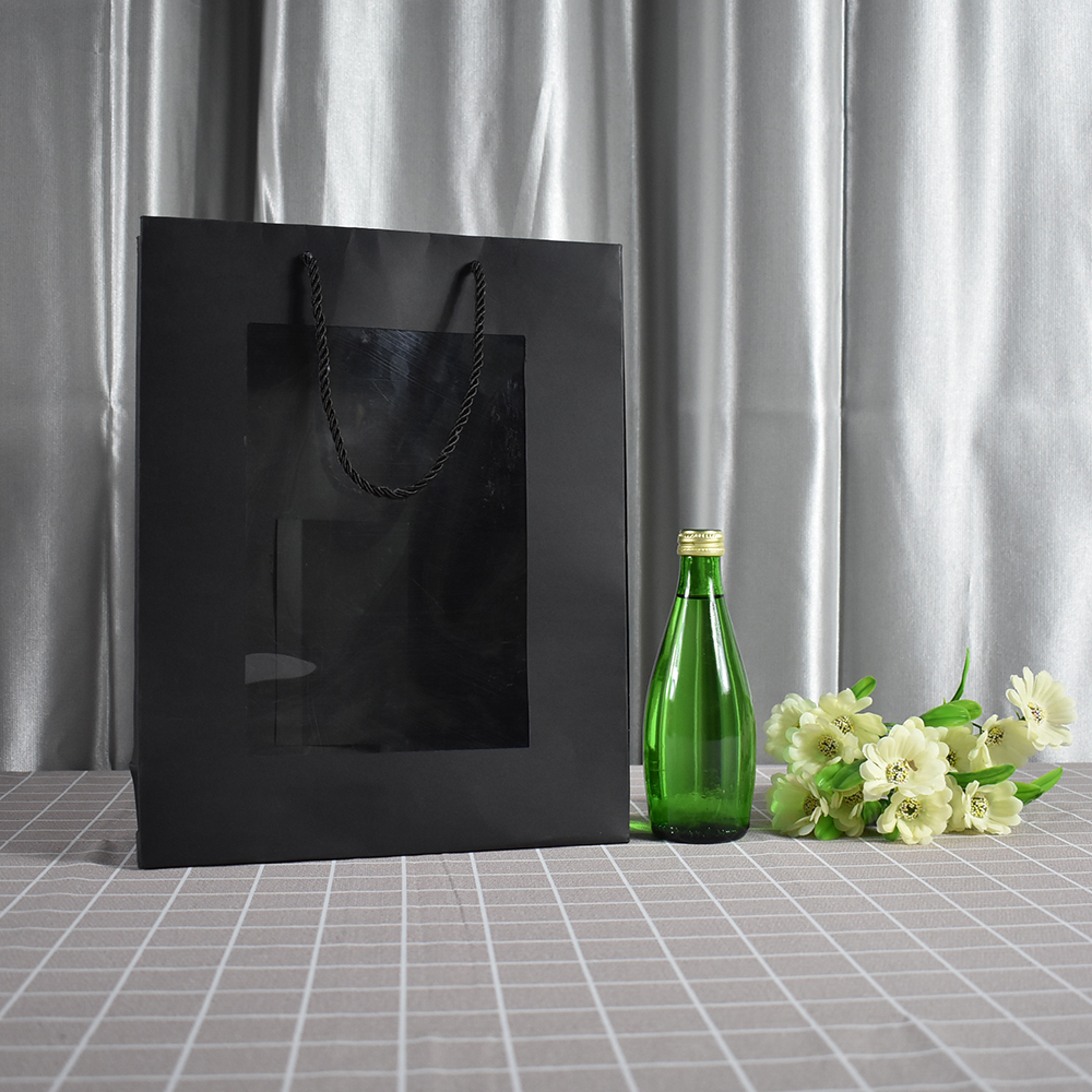 gift bag with window (2).jpg