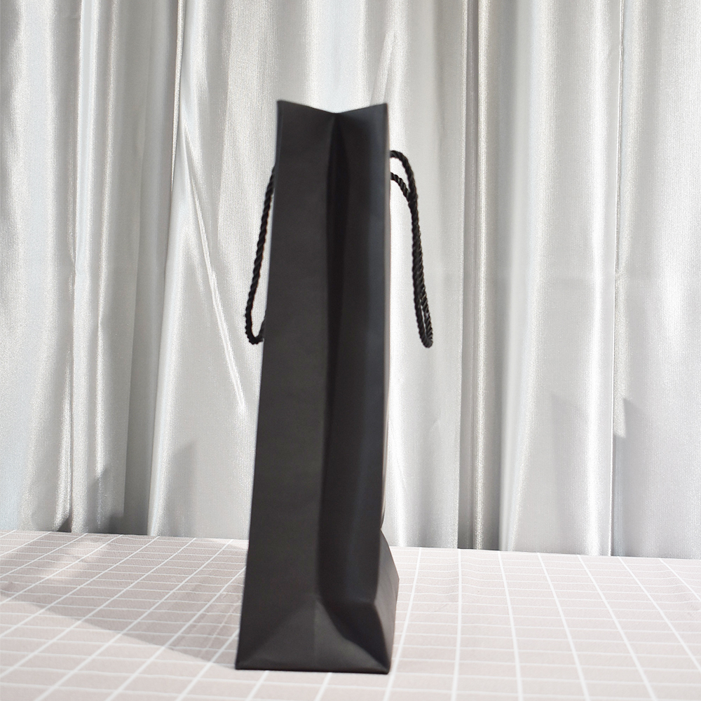 gift bag with window (4).jpg
