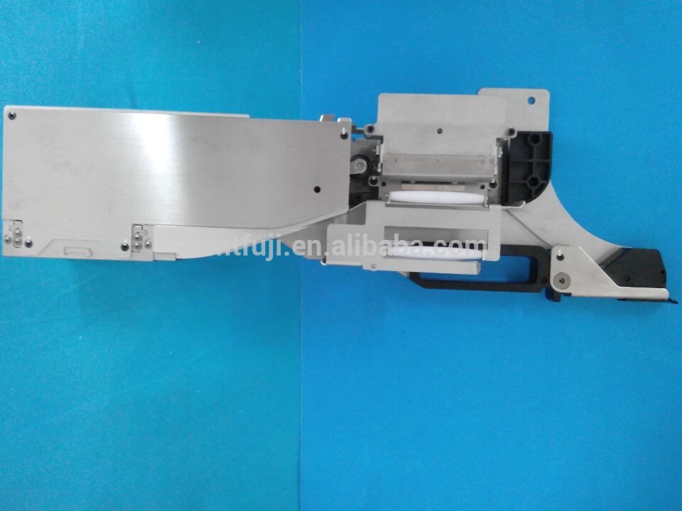 AA2GZ36 XPF W724.jpg