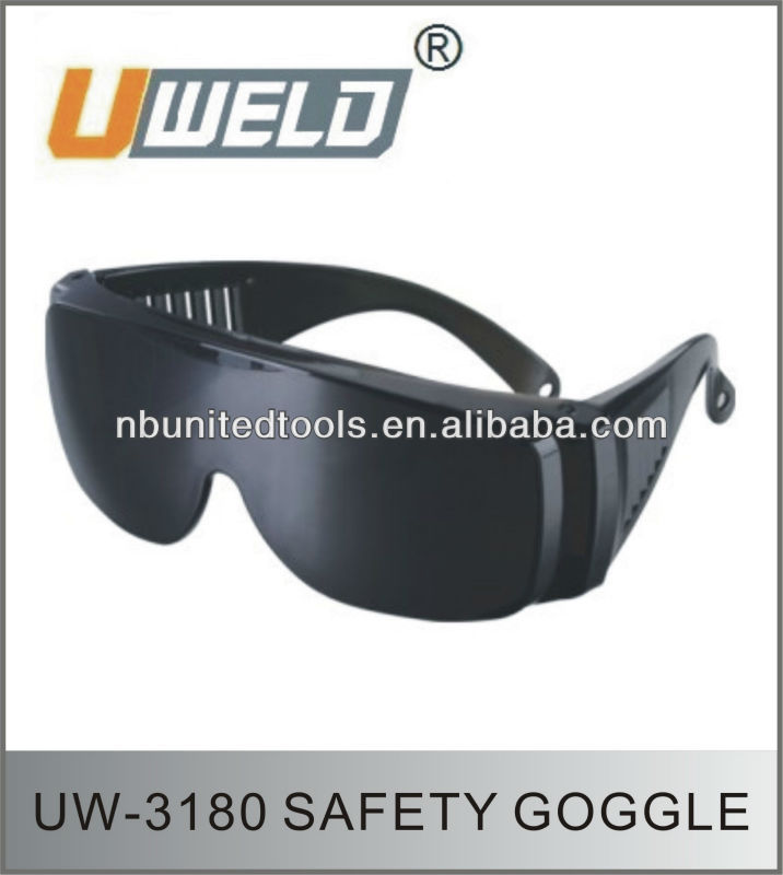 UW-3180.jpg