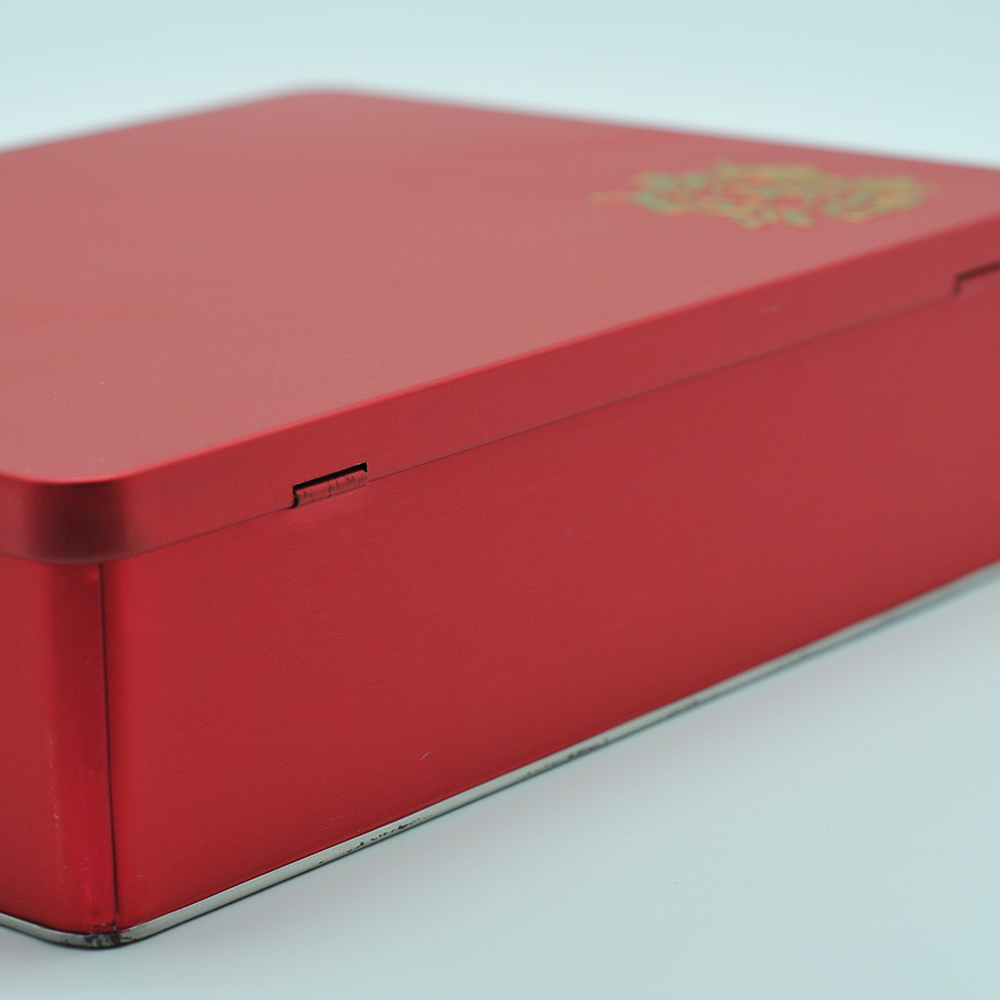 Customized souvenir gold luxury gift tin box for wedding