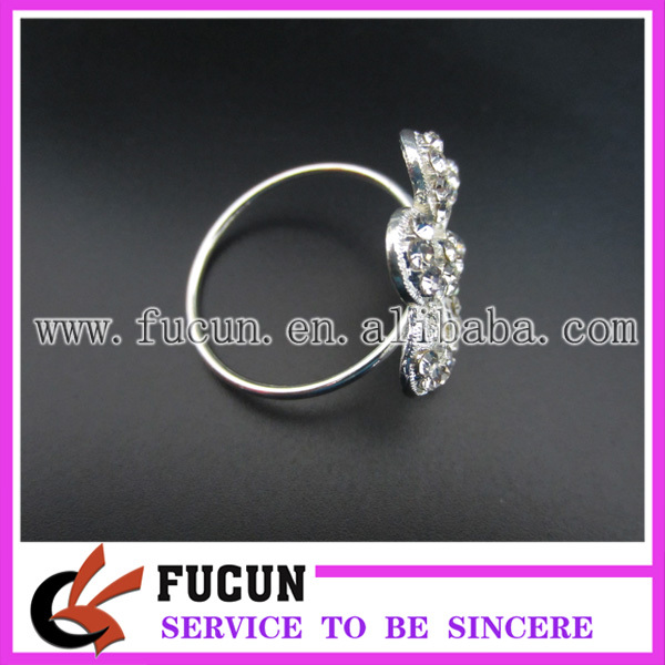 napkin ring c b.jpg