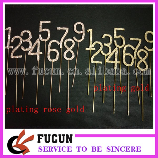 6cm rose gold and gold number 0-9 cake topper.jpg