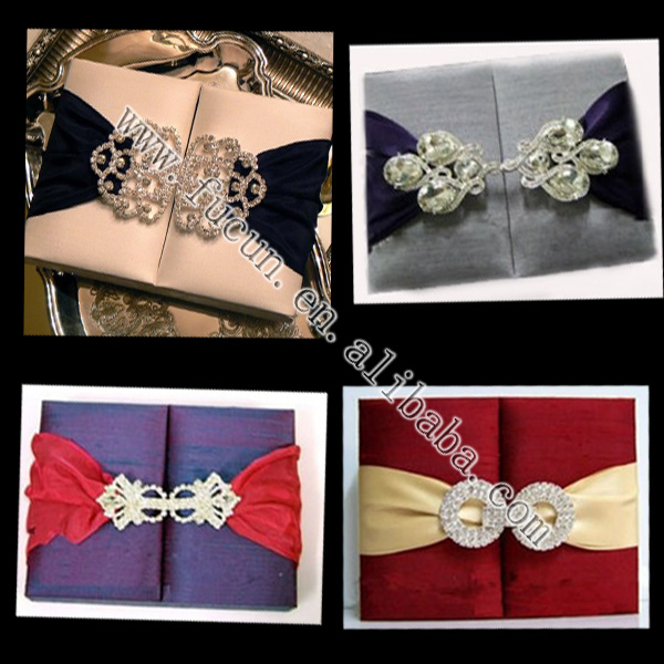 pair buckle detail.jpg