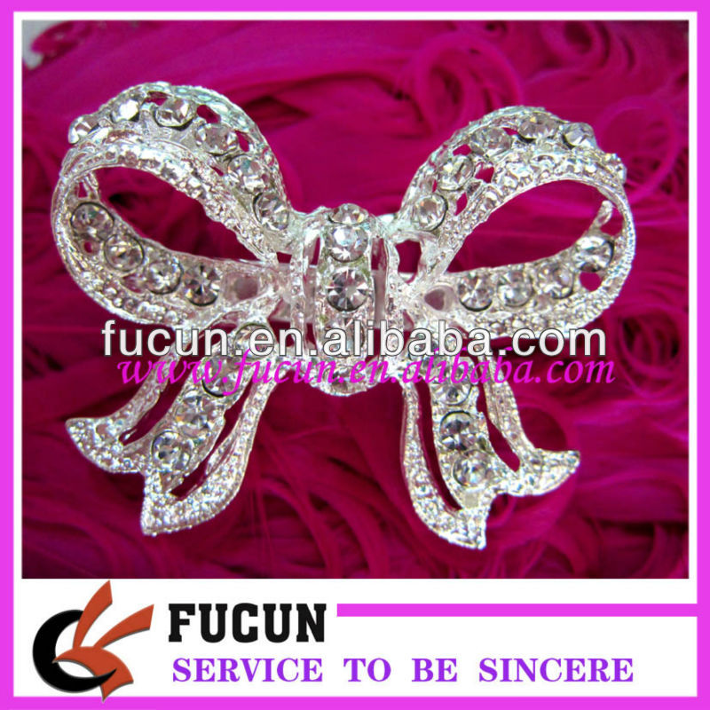 rhinestone_bow_brooch.jpg