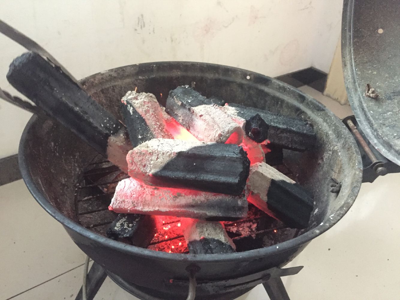 1.5hrs charcoal
