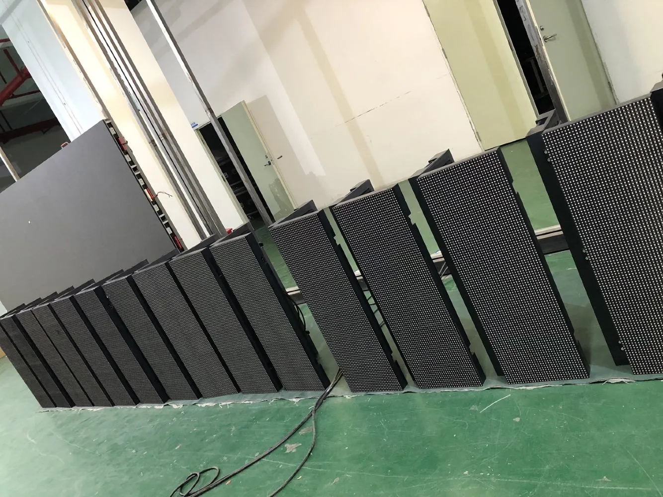 960x320 p10 outdoor (1)