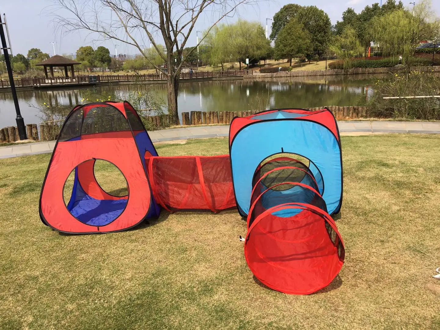kids tent 2.jpg