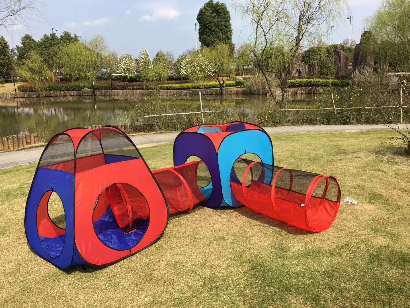 kids tent 1.jpg