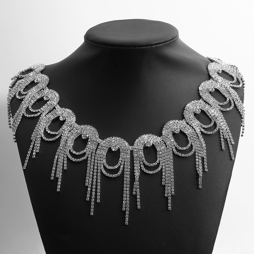 rhinestone chain (8).jpg