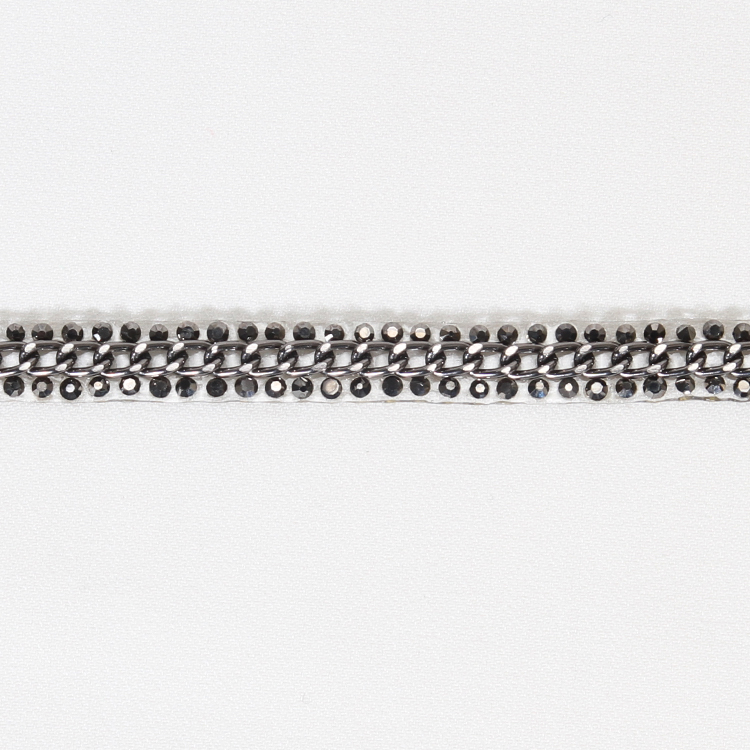 Strass and metal chain.jpg