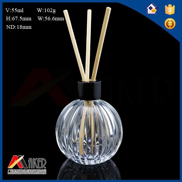 High Quality 55ml 2 oz Decorative Luxury Reed Diffuser Round Glass Bottle With Silver Cap