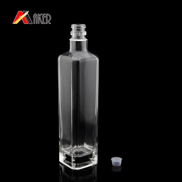glass liquor bottle (2).jpg