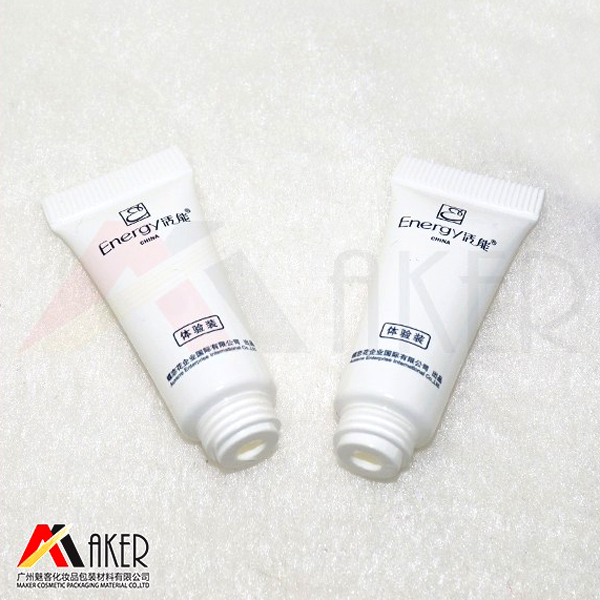 5g round plastic cosmetic tube with screw cap for facial care