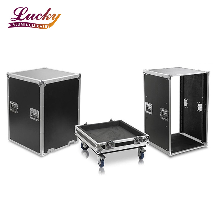 flight U case with casters