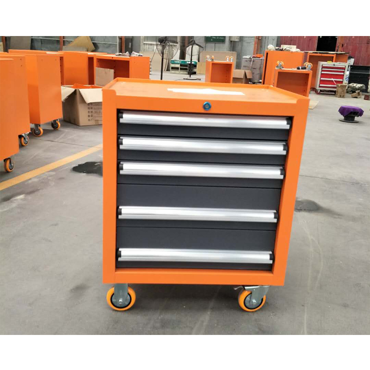tool cabinet01.jpg