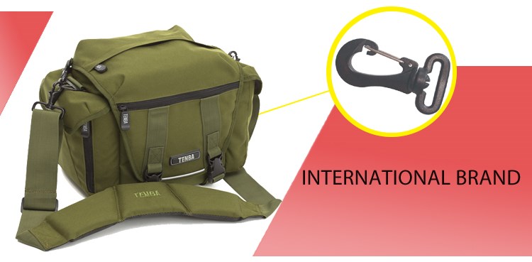 Plastic bag accessory plastic snap swivel hook for backpack