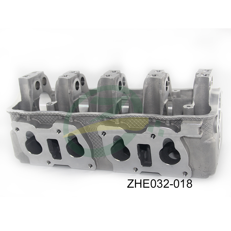 ZHE032-018 CYLINDER HEAD.jpg