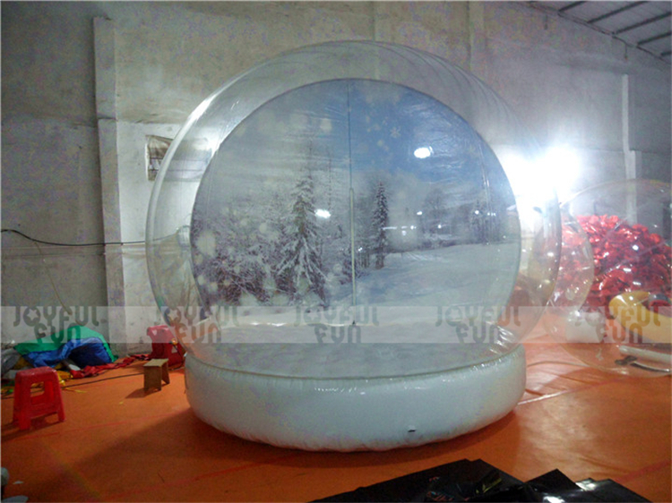 Customized Events and Wedding Decoration Giant Human Size Inflatable Christmas Snow Globe.JPG