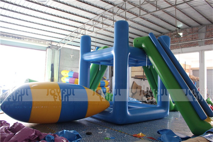 Inflatable Water Island