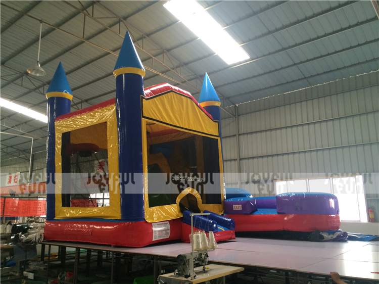Hot Selling Commercial Playing Jumping Inflatable Bouncer Combo for Sale.jpg