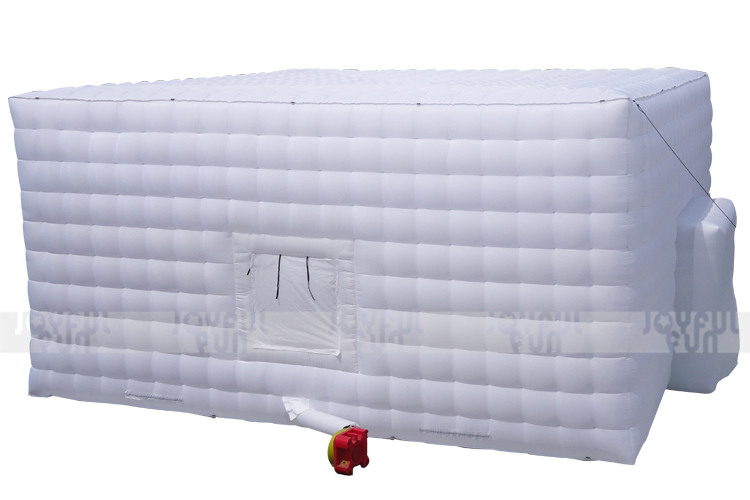White Tent4.jpg