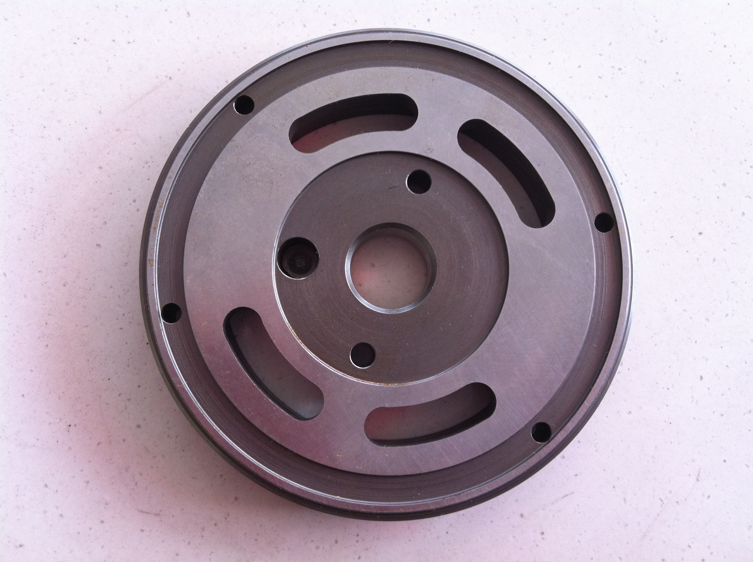 KMF90(PC200-3).jpg