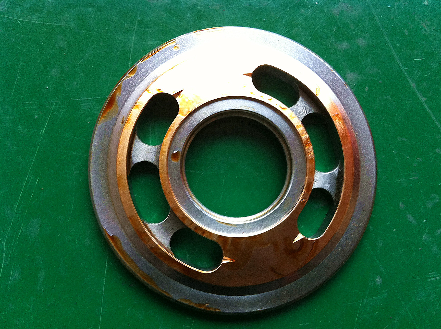 E70B.jpg