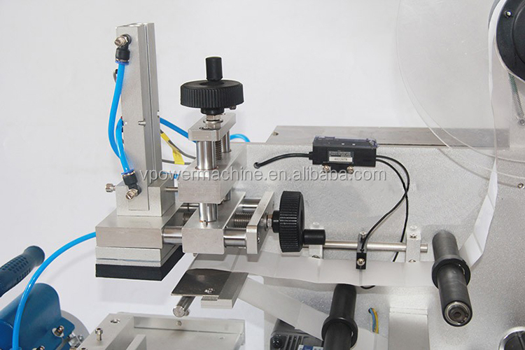 LT60 Flat Labeling Machine2.jpg