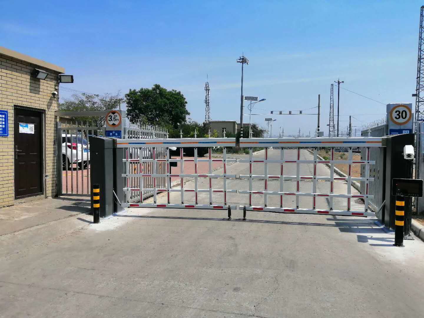 Fence barrier-SZ Anxia.jpg