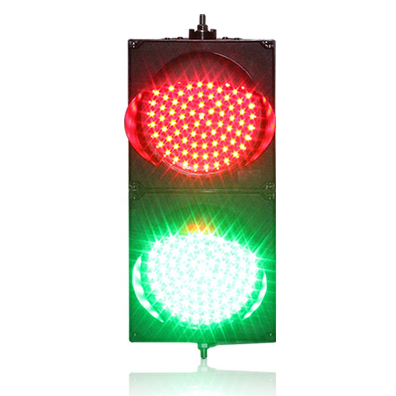200mm traffic light 1.jpg
