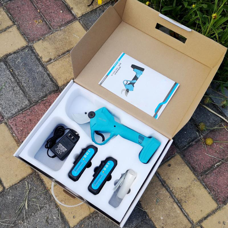 Pruners (8).jpg