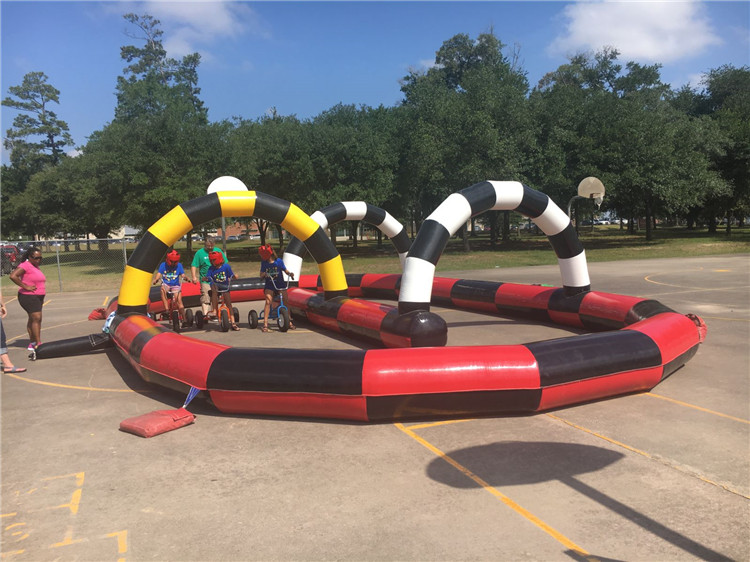 inflatable race track01.jpg