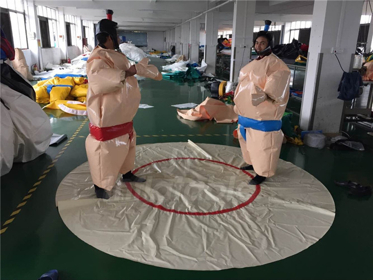 sumo wrestling suits02.jpg