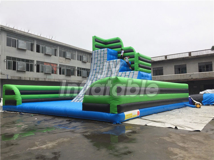 inflatable climbing wall03.jpg