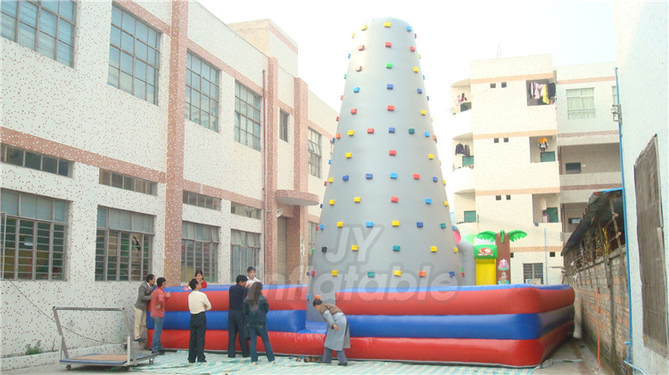 portable climbing wall3.jpg