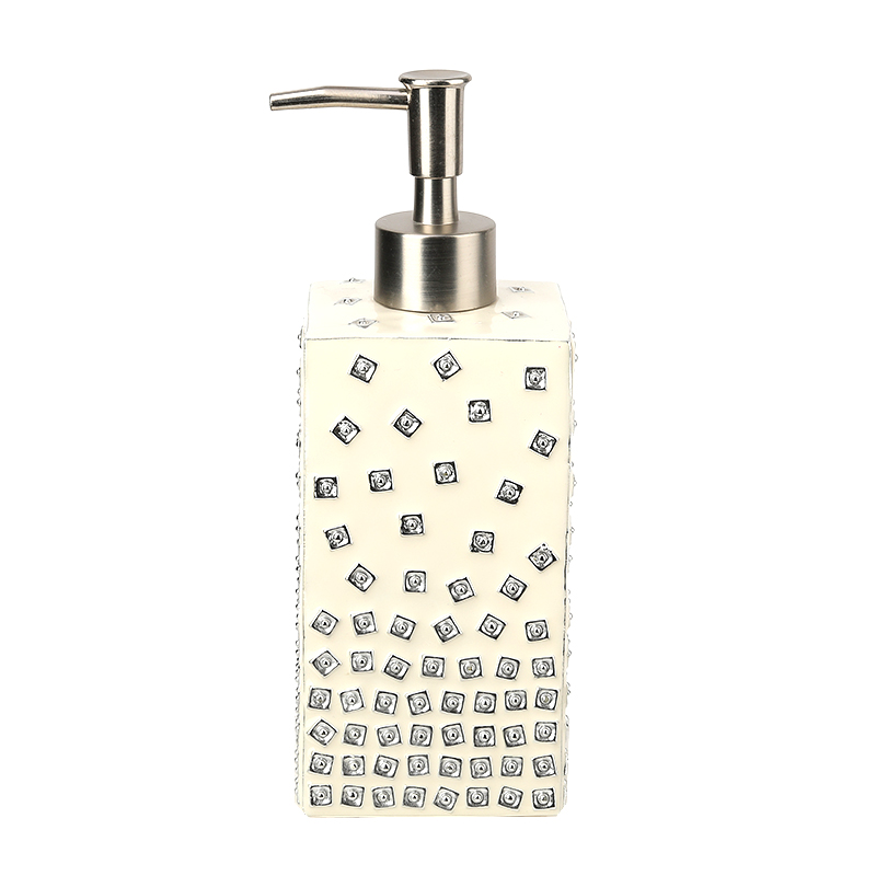 Resin Cleaning and Care Accessories Manufacturer