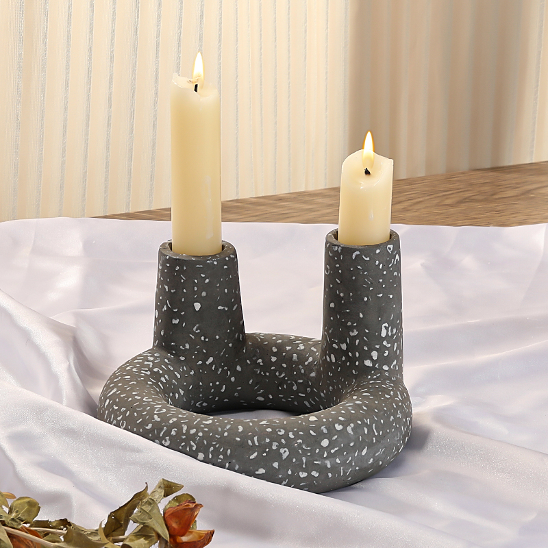 Two-hole Round Shape Candlestick Manufacturer