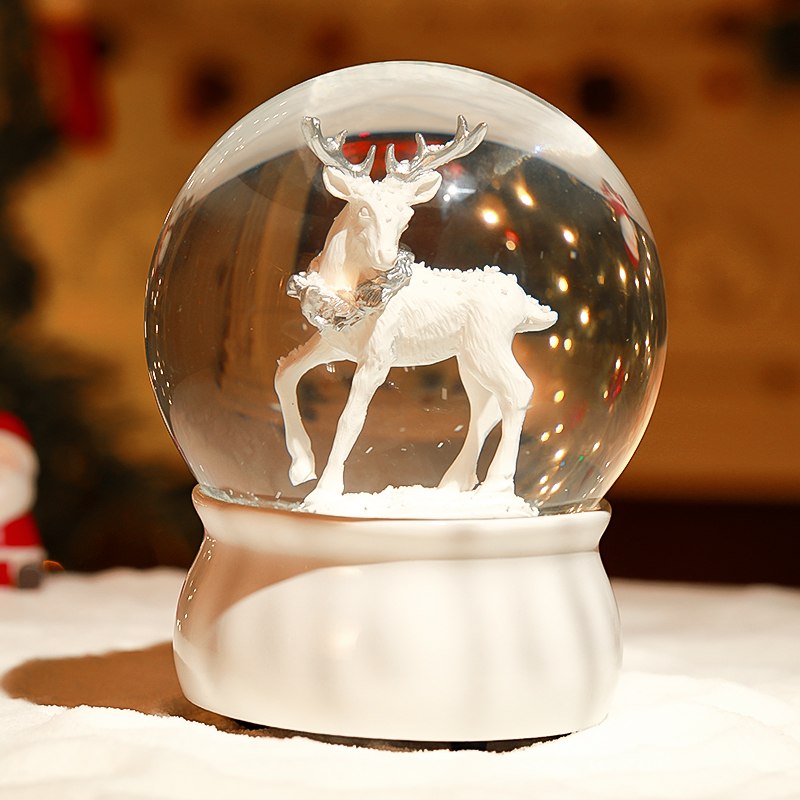 Resin Deer Crystal Ball Manufacturer