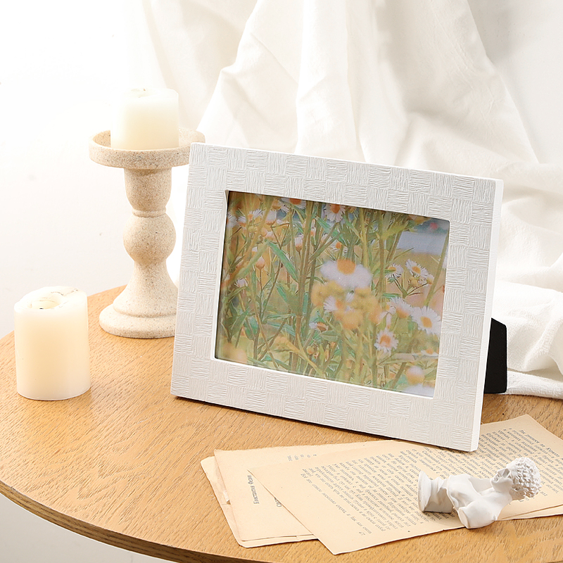 Hand Crafted Resin Photo Frame Manufacturer