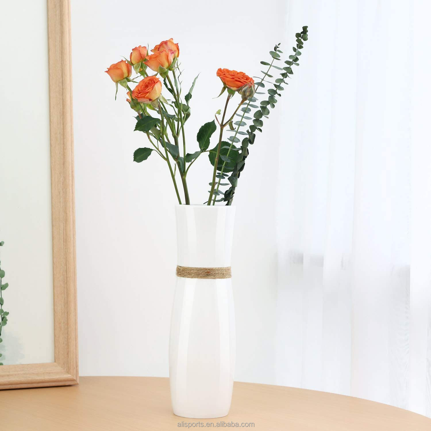 Modern Elegant Flower Vase manufacturer