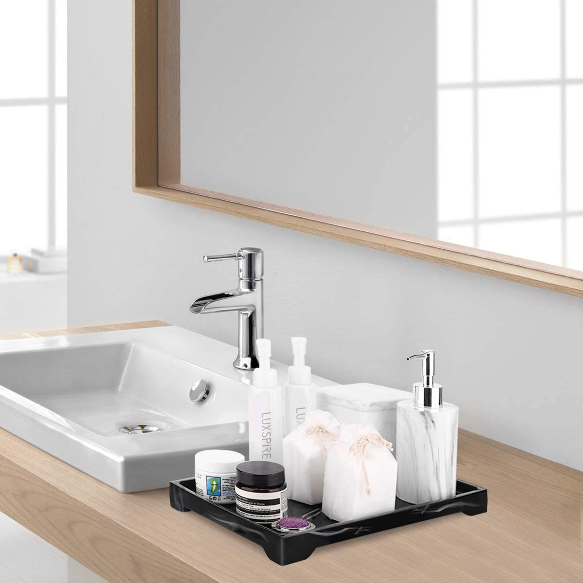Footed Design Resin Nonslip Tray Manufacturer