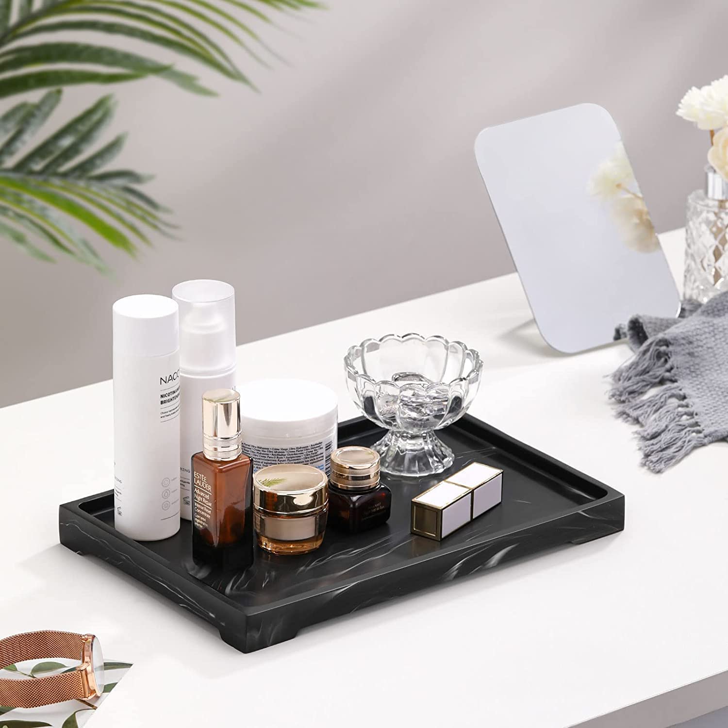 Footed Design Resin Nonslip Tray Manufacturer