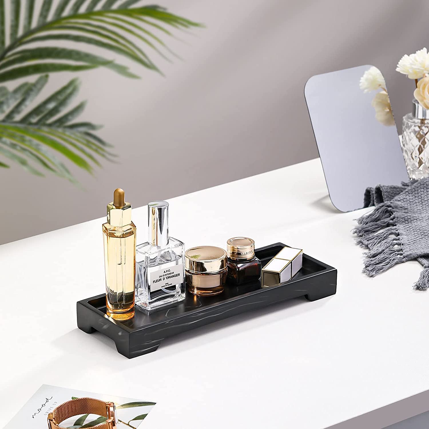 Footed Design Ink Black Cosmetics Tray manufacturer