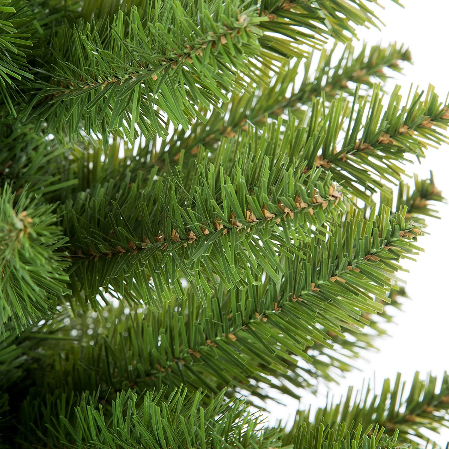220cm Artificial Christmas Tree Lush PVC Branches, Sturdy Metal Stand. Easy-assemble hinged design, dense realistic foliage, needle-free. Durable indoor holiday decor for cozy Christmas ambiance. Perfect for festive home styling.