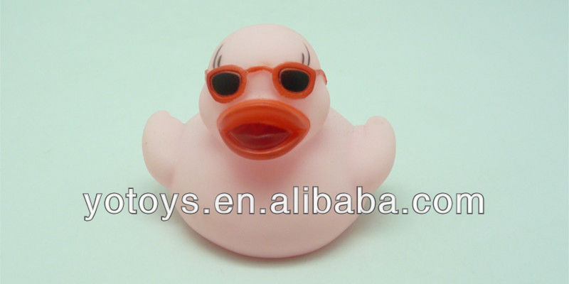 Flashing duck bath toys .jpg