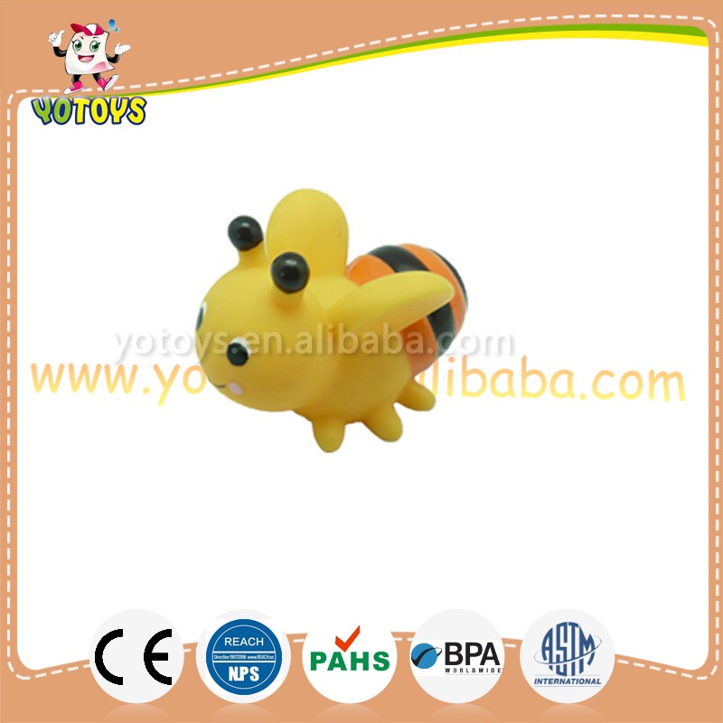bath toy bee.jpg